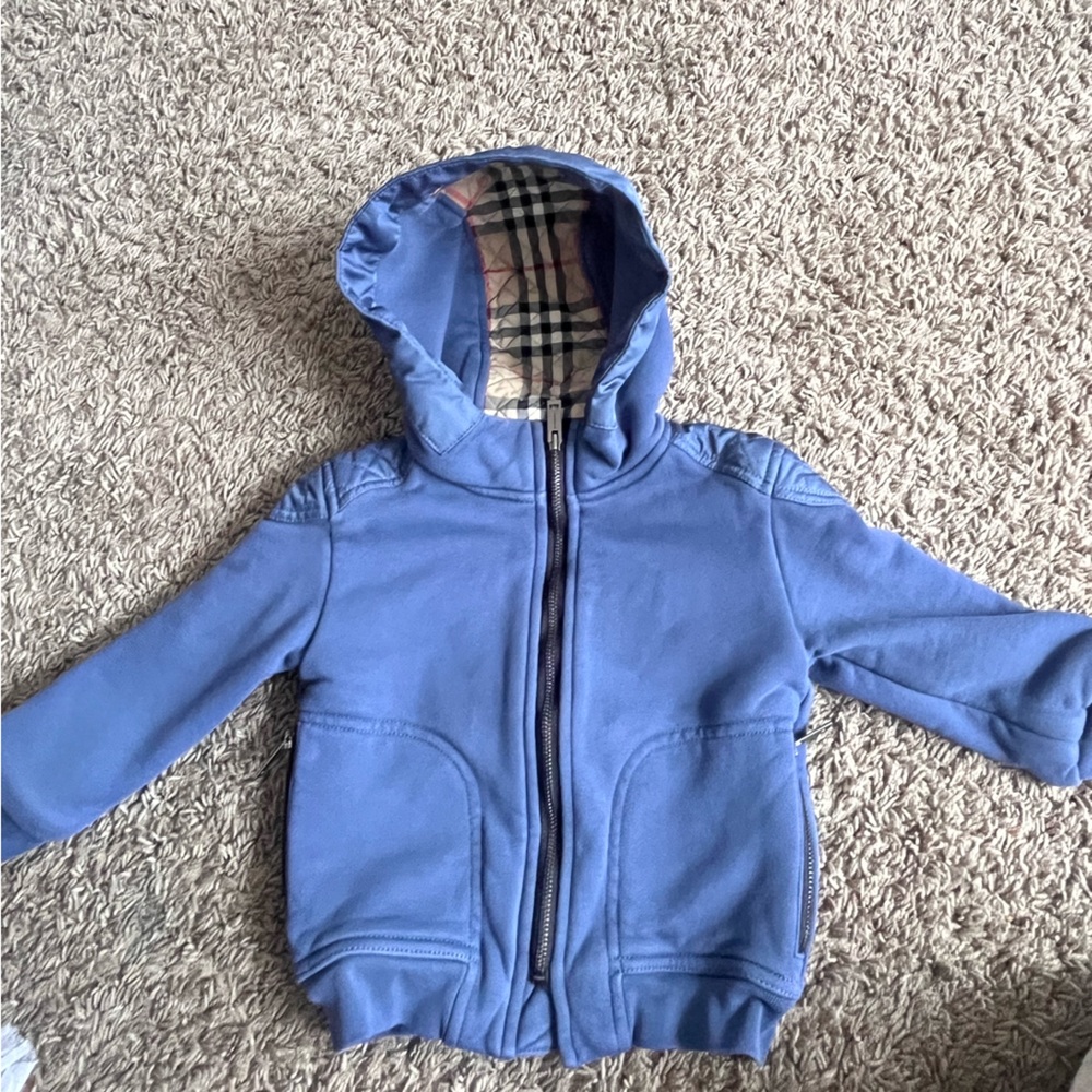 AUTHENTIC Navy Blue Burberry Hoodie Size 2Y for toddler. Bought at Saks Fifth